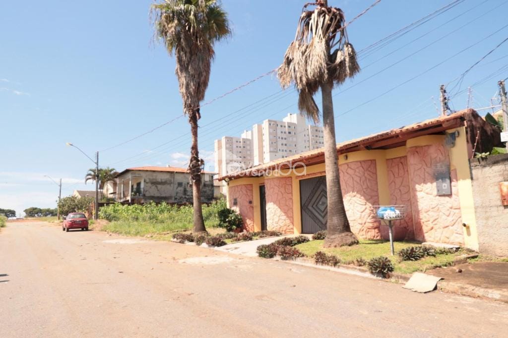 Casa, 4 quartos, 288 m² - Foto 2