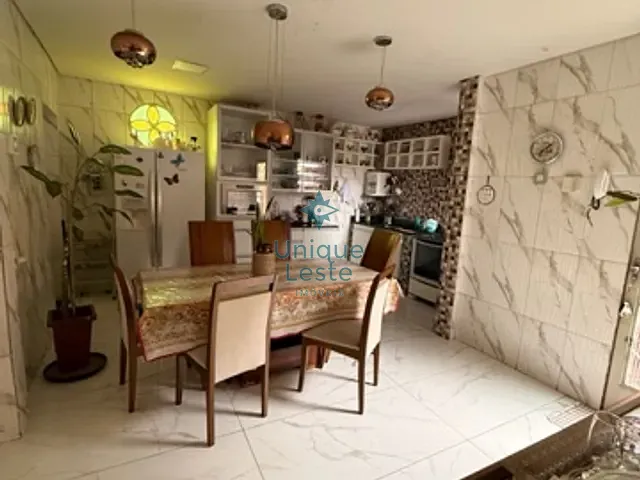 Casa 4 quartos e 2 banheiros, à venda, no bairro São Geraldo em Belo Horizonte