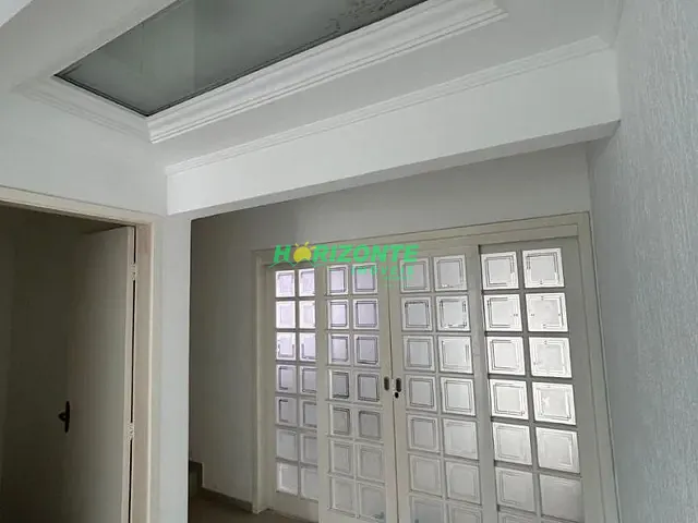 Casa com 150m² 3 quartos e 2 banheiros, à venda, no bairro Jardim Califórnia em Jacareí