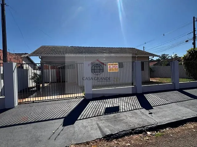 Casa com 214m² 2 quartos e 1 banheiro, para alugar, no bairro Jardim Pioneiros em Rolândia