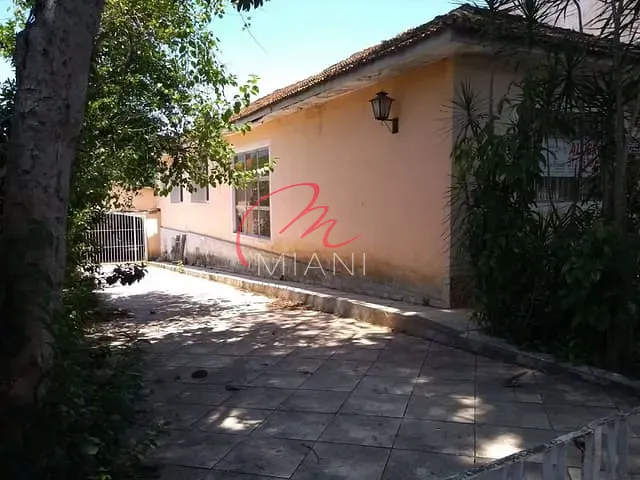 Casa com 800m² 4 quartos e 4 banheiros, à venda, no bairro Caxingui em São Paulo