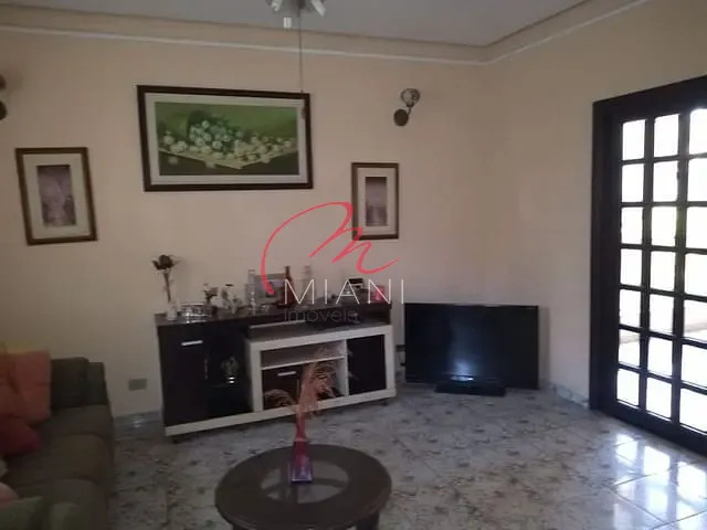 Casa com 800m² 4 quartos e 4 banheiros, à venda, no bairro Caxingui em São Paulo
