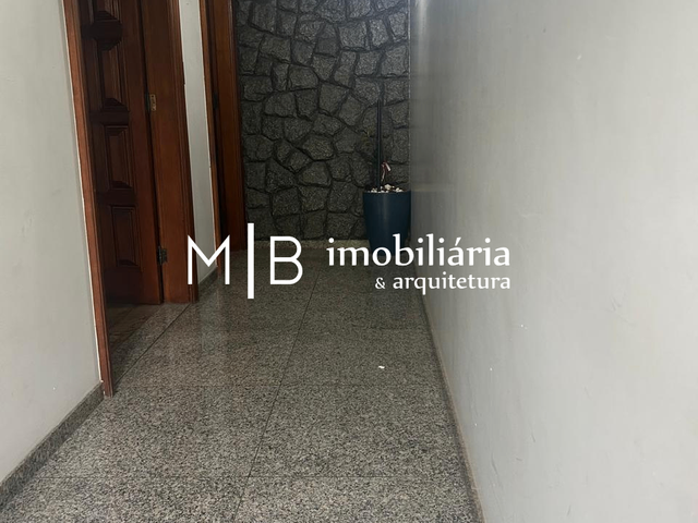 Casa 3 quartos e 2 banheiros, para alugar, no bairro Centro em Cataguases