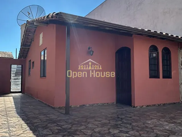 Casa 3 quartos e 2 banheiros, à venda, no bairro Casa de Pedra - Jardim Vila Rica em Volta Redonda