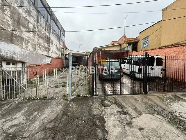 Casa com 266m² 3 quartos e 3 banheiros, à venda, no bairro Ayrosa em Osasco
