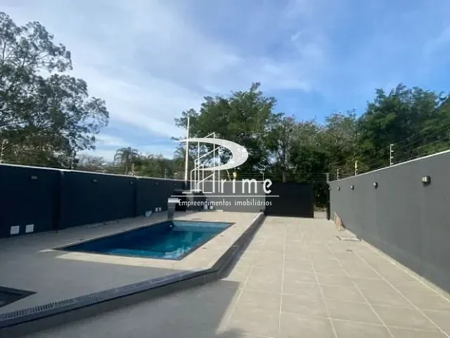 Casa com 350m² 5 quartos e 6 banheiros, para alugar, no bairro Camboinhas em Niterói
