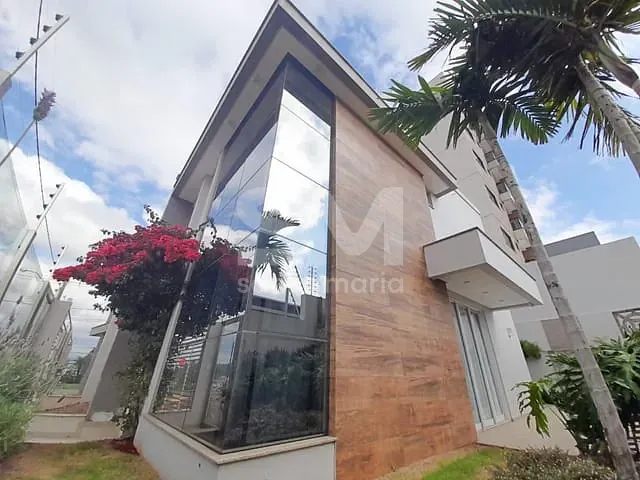 Casa com 450m² 3 quartos e 3 banheiros, à venda, no bairro Bom Retiro em Chapecó