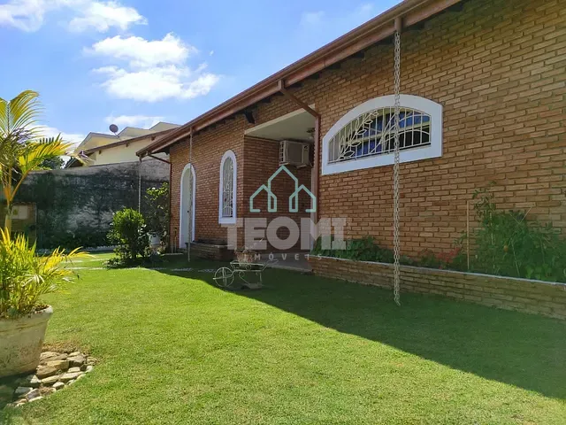 Casa com 600m² 3 quartos e 4 banheiros, à venda, no bairro Bel Recanto em Taubaté