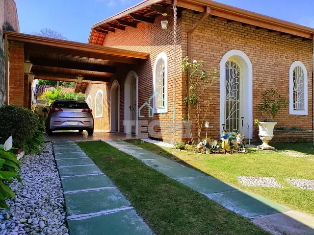 Casa com 600m² 3 quartos e 4 banheiros, à venda, no bairro Bel Recanto em Taubaté