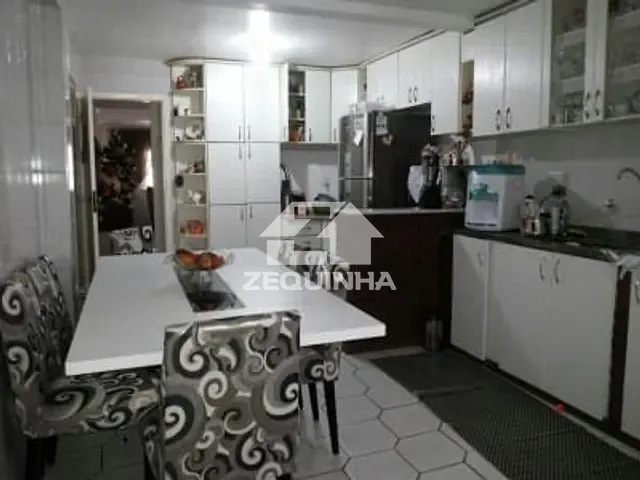 Casa com 140m² 2 quartos e 1 banheiro, à venda, no bairro Cidade das Flores em Osasco