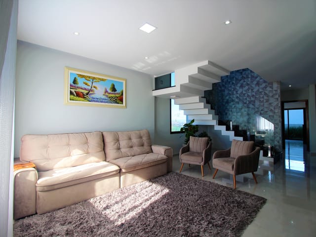 Casa com 313m² 4 quartos e 4 banheiros, à venda ou para alugar, no bairro Jardim Carvalho em Ponta Grossa