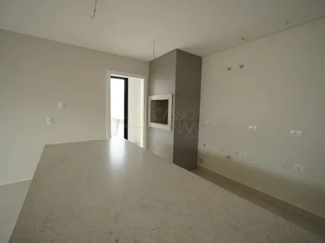 Casa com 220m² 3 quartos e 2 banheiros, à venda, no bairro Condomínio Vivere Parc em Apucarana