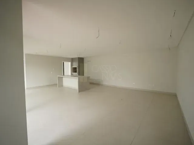 Casa com 220m² 3 quartos e 2 banheiros, à venda, no bairro Condomínio Vivere Parc em Apucarana