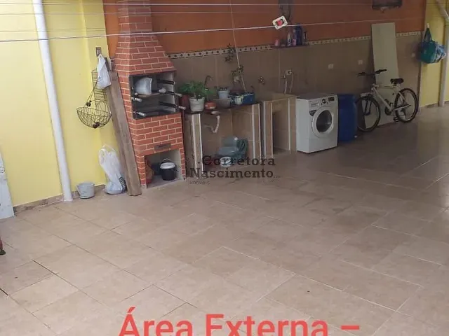 Casa com 249m² 3 quartos e 2 banheiros, à venda, no bairro Jardim Paraíba em Jacareí