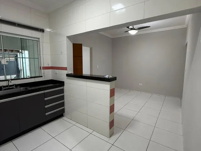 Casa 3 quartos e 1 banheiro, para alugar, no bairro Parque Nova Carioba em Americana