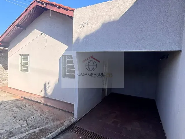 Casa com 300m² 2 quartos e 1 banheiro, à venda, no bairro Jardim Monte Carlo em Rolândia