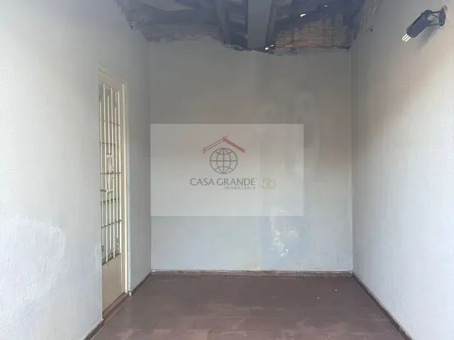 Casa com 300m² 2 quartos e 1 banheiro, à venda, no bairro Jardim Monte Carlo em Rolândia