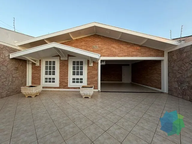 Casa com 300m² 3 quartos e 3 banheiros, à venda, no bairro Vila Vitória II em Indaiatuba