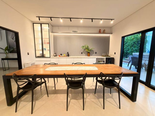 Casa com 378m² 3 quartos e 1 banheiro, à venda, no bairro Aquarela Brasil Residencial em Sinop