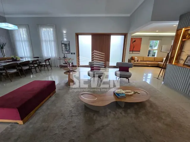 Casa com 986m² 4 quartos e 6 banheiros, à venda, no bairro Vila Aviação em Bauru