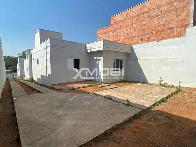 Casa 2 quartos e 1 banheiro, à venda, no bairro Nova Trieste em Jarinu