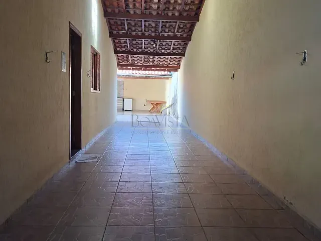 Casa 3 quartos e 2 banheiros, à venda ou para alugar, no bairro Santa Luzia em Bragança Paulista