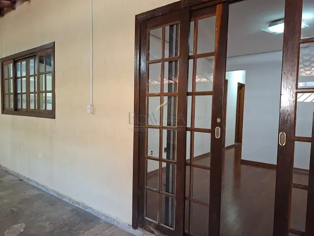 Casa 3 quartos e 2 banheiros, à venda ou para alugar, no bairro Santa Luzia em Bragança Paulista