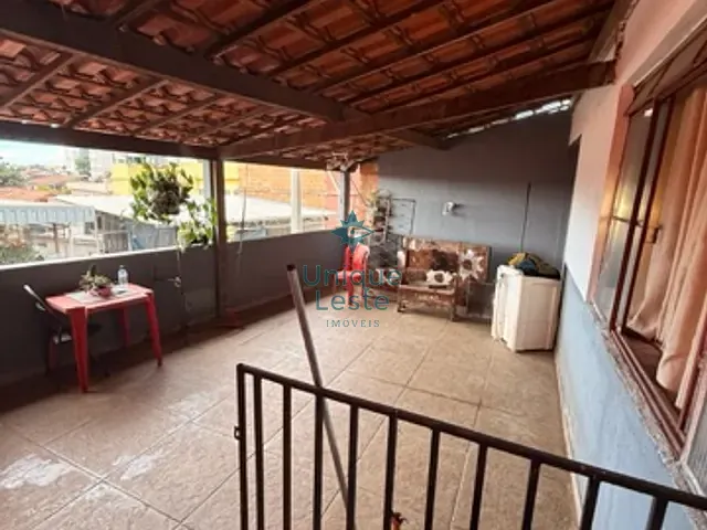 Casa 3 quartos e 2 banheiros, à venda, no bairro Pompéia em Belo Horizonte