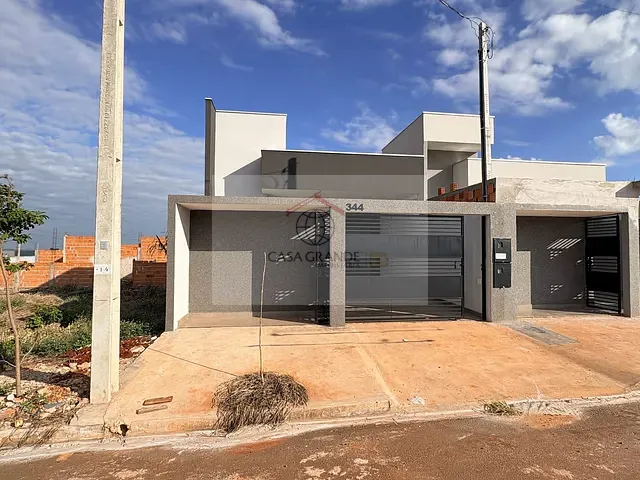 Casa com 126m² 3 quartos e 2 banheiros, para alugar, no bairro Jardim Nobre VI em Rolândia