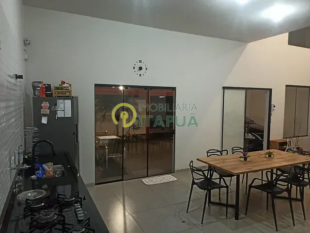 Casa com 200m² 3 quartos e 2 banheiros, à venda, no bairro Jardim Neman Sahyun em Londrina