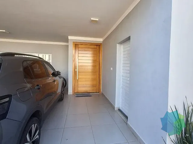 Casa com 350m² 3 quartos e 2 banheiros, à venda, no bairro Loteamento Terras de São Pedro e São Paulo em Salto