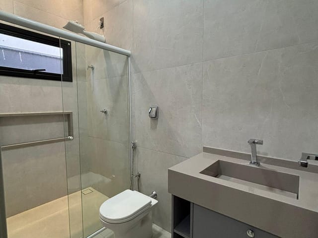 Casa com 337m² 3 quartos e 1 banheiro, à venda, no bairro Condomínio Aquarela dos Poemas em Sinop