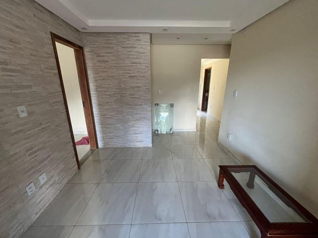 Casa 3 quartos e 2 banheiros, à venda, no bairro Jardim Bandeirantes I em Cataguases