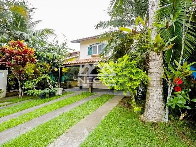 Casa com 240m² 3 quartos e 4 banheiros, à venda, no bairro Enseada em São Sebastião