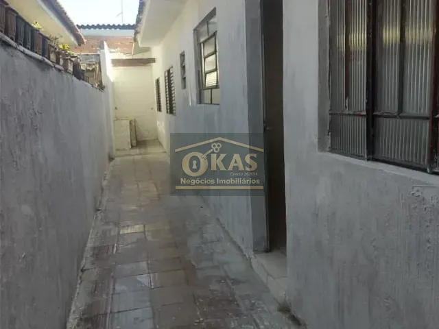 Casa com 125m² 3 quartos e 1 banheiro, à venda, no bairro Vila Amorim em Suzano