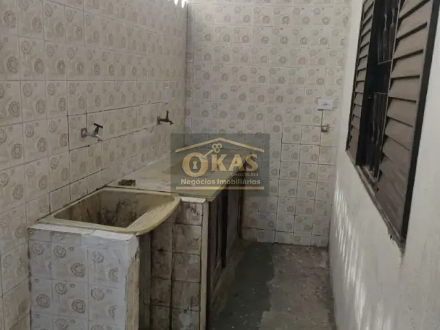 Casa com 125m² 3 quartos e 1 banheiro, à venda, no bairro Vila Amorim em Suzano