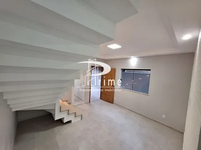 Casa com 180m² 3 quartos e 2 banheiros, à venda, no bairro Itaipu em Niterói