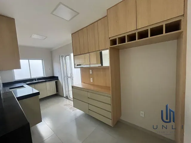Casa 3 quartos e 2 banheiros, à venda, no bairro Barreira Cravo em Volta Redonda