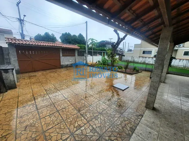 Casa 3 quartos e 2 banheiros, à venda ou para alugar, no bairro Centro em Maricá