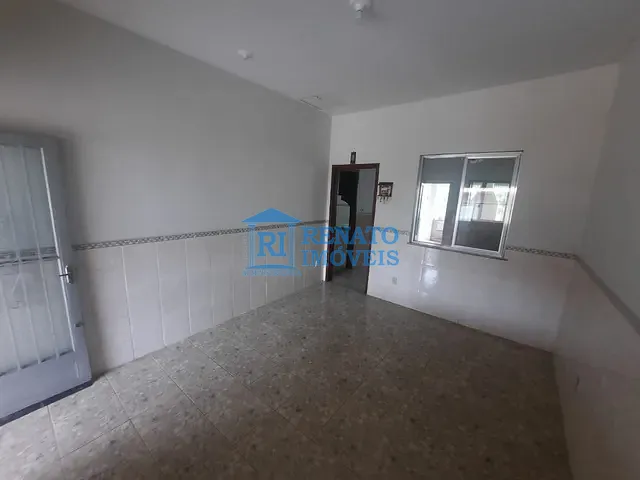 Casa 3 quartos e 2 banheiros, à venda ou para alugar, no bairro Centro em Maricá