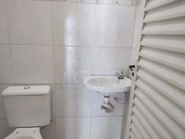 Casa à venda ou para alugar, no bairro Vila Santo Antônio em São José do Rio Preto