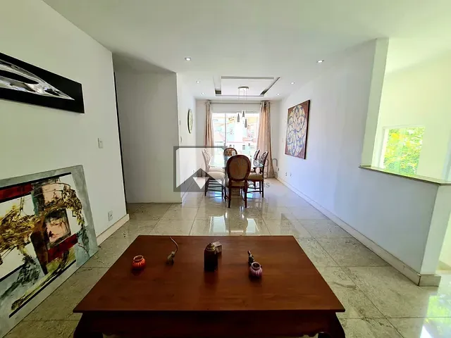 Casa 4 quartos e 4 banheiros, à venda, no bairro Sapê em Niterói