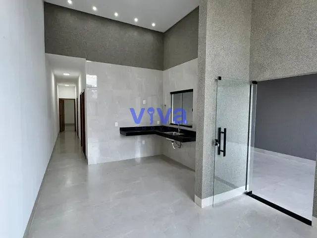 Casa com 196m² 3 quartos e 2 banheiros, à venda, no bairro Jardim Veneza em Aparecida de Goiânia