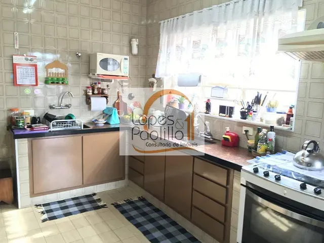 Casa com 390m² 3 quartos e 2 banheiros, à venda, no bairro Centro em Atibaia