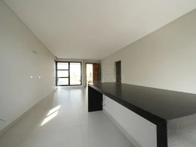 Casa 3 quartos e 3 banheiros, à venda, no bairro Condomínio Vivere Parc em Apucarana