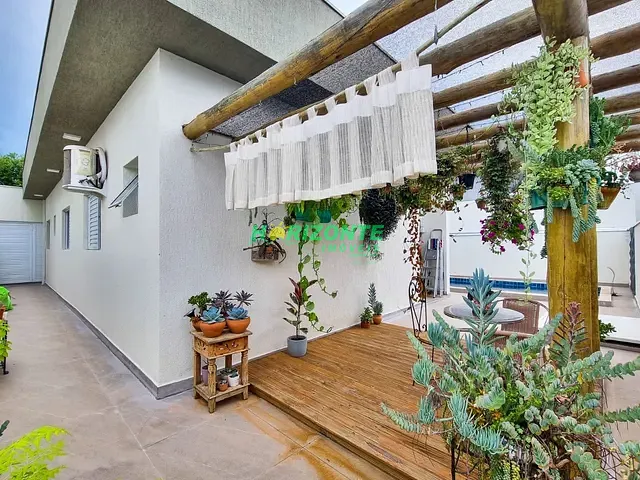 Casa com 300m² 3 quartos e 3 banheiros, à venda, no bairro Residencial Terras Do Vale em Caçapava
