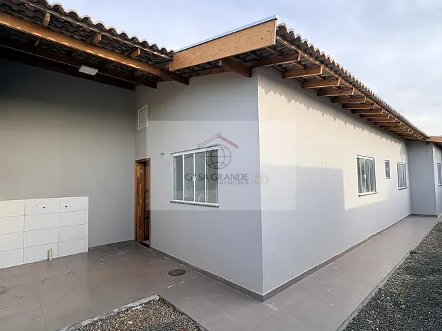 Casa com 150m² 3 quartos e 2 banheiros, à venda, no bairro Jardim Ouro Verde em Rolândia