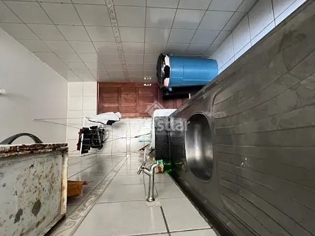 Casa com 270m² 3 quartos e 2 banheiros, à venda, no bairro Liberdade em Campina Grande