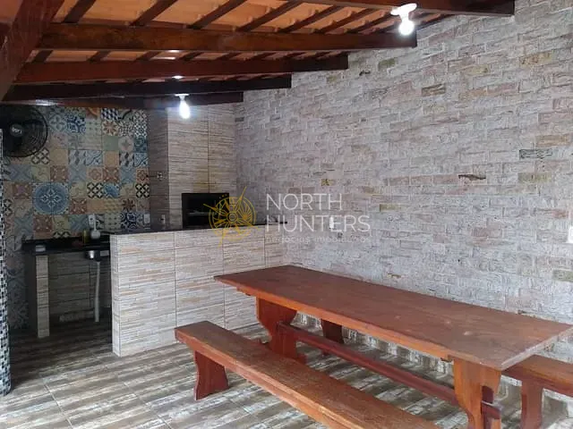 Casa com 210m² 4 quartos e 3 banheiros, à venda, no bairro Vila Nova em Joinville