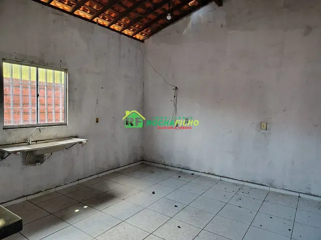 Casa 2 quartos e 1 banheiro, para alugar, no bairro Colorado em Teresina
